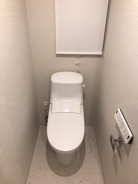 ＦＡＢＲＩＣ飯田橋のトイレ|温水洗浄機便座付きトイレ