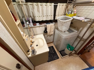【脱衣所】 | 東海市富木島町東長口中古建て | 今すぐのご案内可能です！→  0120-336-922　までお気軽にお問い合わせください。