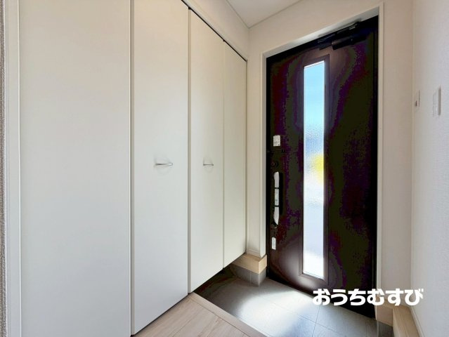 春日井市如意申町第2(全5棟)の玄関