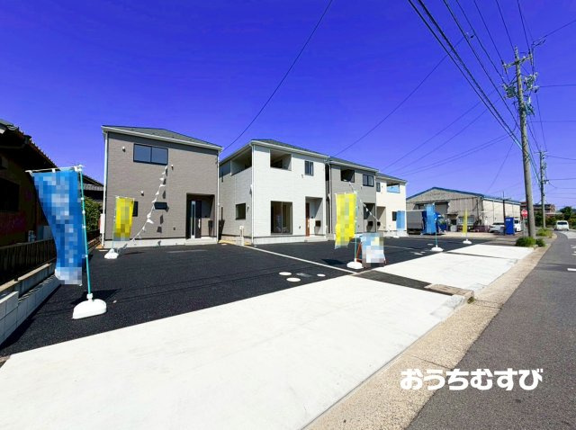 春日井市如意申町第2(全5棟)の前面道路含む現地写真