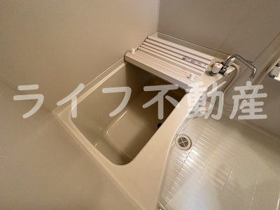 アドバンス俊徳の浴室