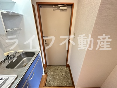 アドバンス俊徳の玄関