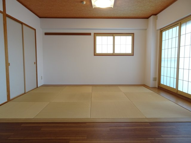 キャッスルハイツ大垣郭町の和室
