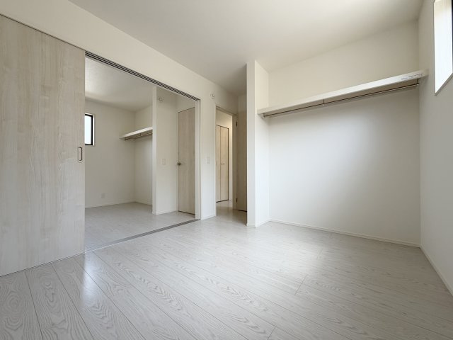 【子供部屋】 | よかタウン倉敷市大内1期 (全2棟) | 洋室(5.5帖＋4.5帖)