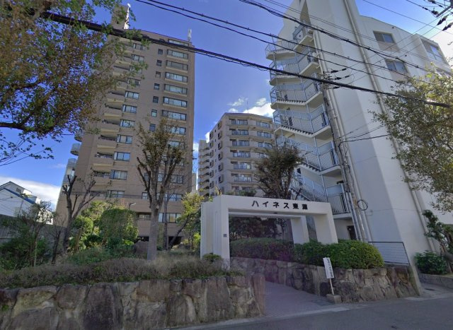 ハイネス東灘の外観
