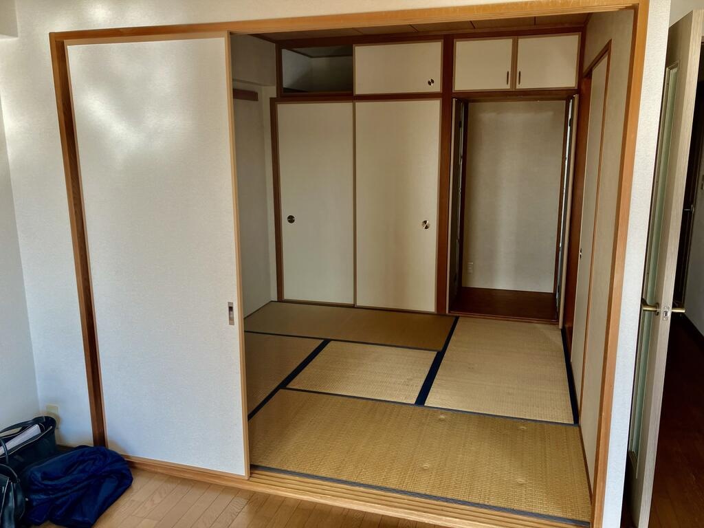 本山アーバンライフの居間・リビング