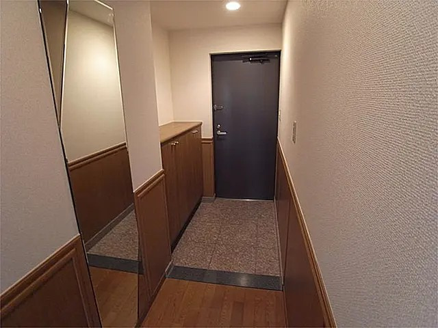 本山アーバンライフの玄関