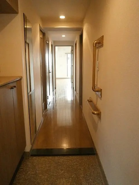 本山アーバンライフの玄関