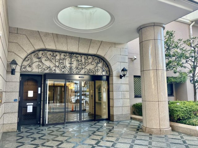 本山アーバンライフのエントランス