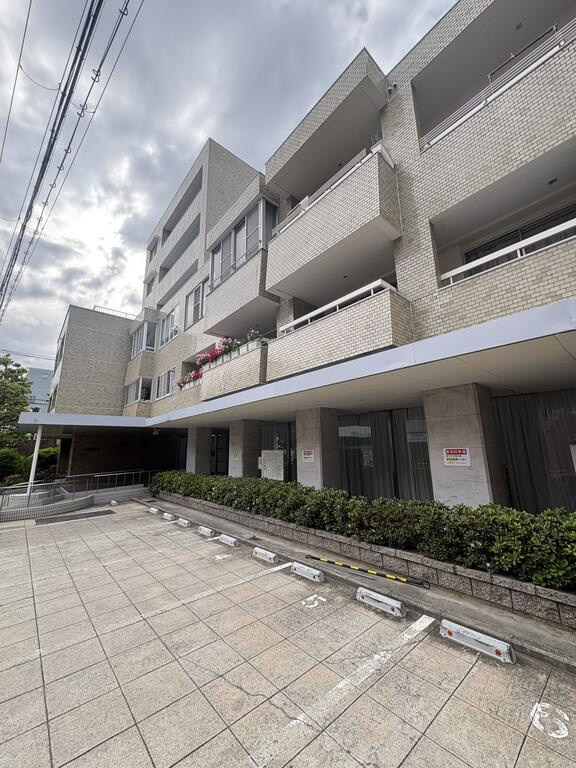 日生住吉コープの外観