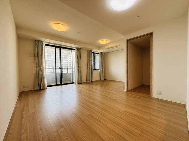 【居間・リビング】