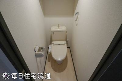 【トイレ】 | スリィ