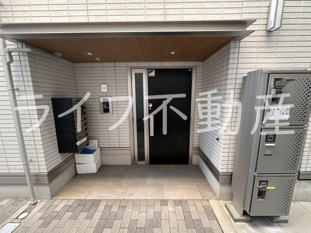 ラフィーネ クローバーのエントランス|建物の内部です