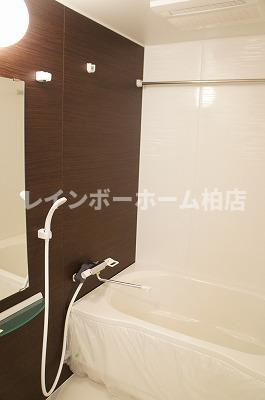 リブリ・白山EASTの浴室