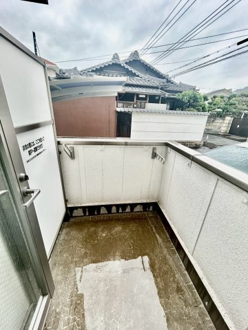 プリヴェ江坂のバルコニー