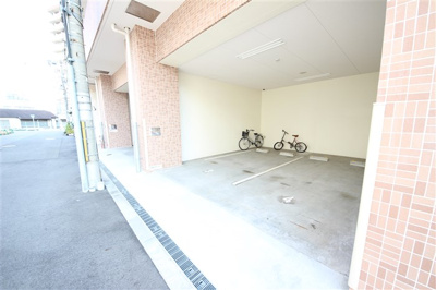 【駐車場】 | スプランディッドナンバセカンド