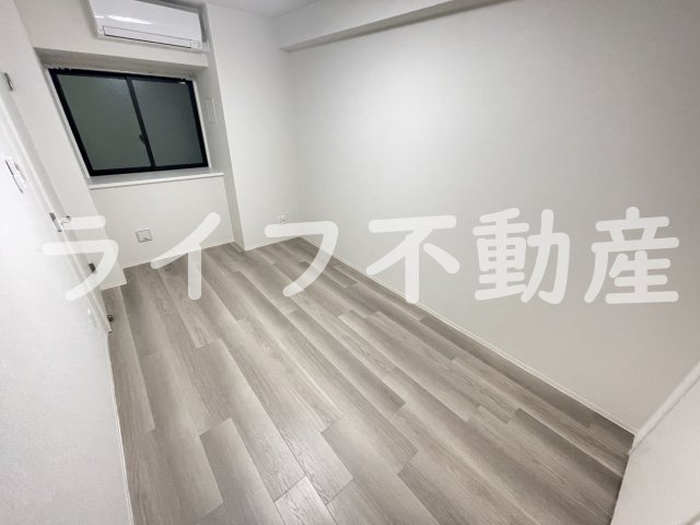 グランドレッセ今里の内装|明るい室内です