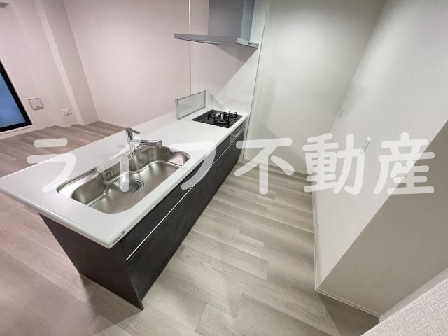 グランドレッセ今里の内装|明るい色調の室内です