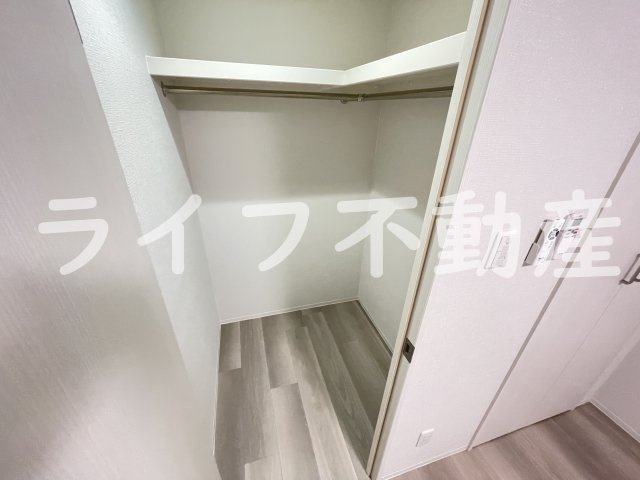 グランドレッセ今里の収納|こまごまとしたものを収納できそうですね
