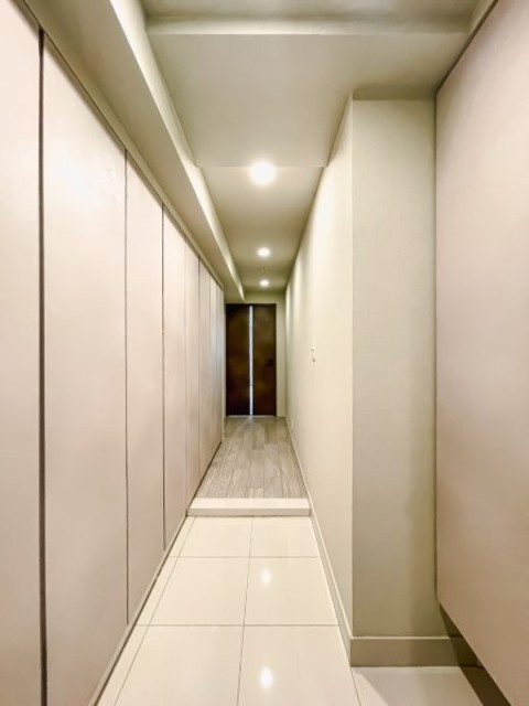ロイヤルパークス有明の玄関|※写真は同タイプ住戸です。