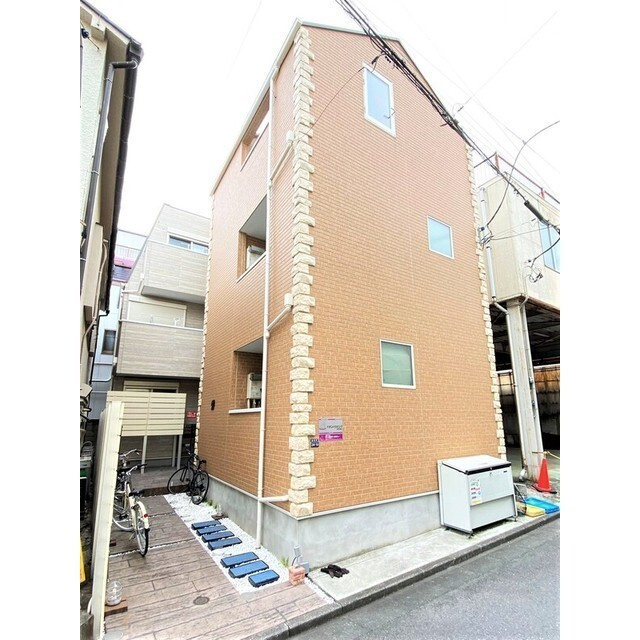 フォレックスコート本蓮沼の外観