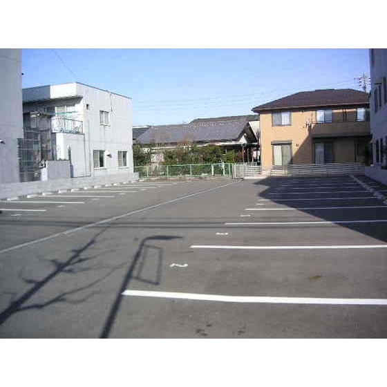 鹿島町３丁目駐車場の外観