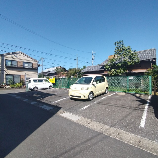 岐阜市敷島町９丁目の駐車場