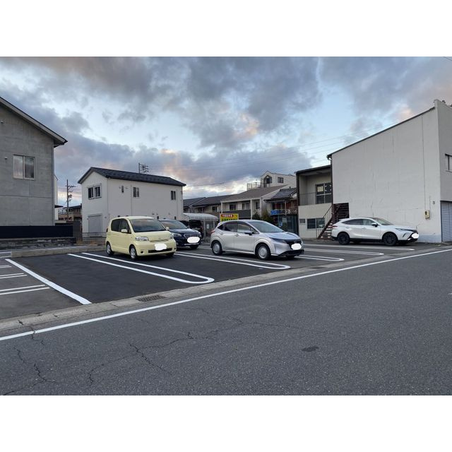 岐阜市千手堂南町４丁目の駐車場