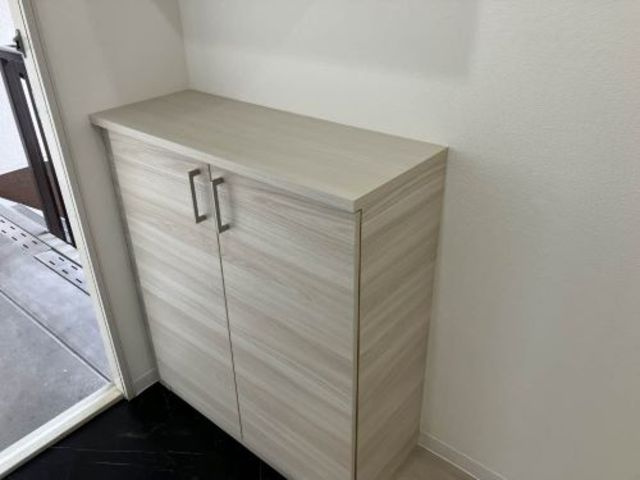 三央ハイツの玄関