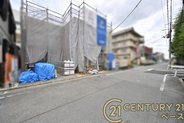 天理市川原城町 ／新築一戸建の前面道路含む現地写真|■現地撮影写真■ 前面道路は６ｍ以上と広くゆったりしています！