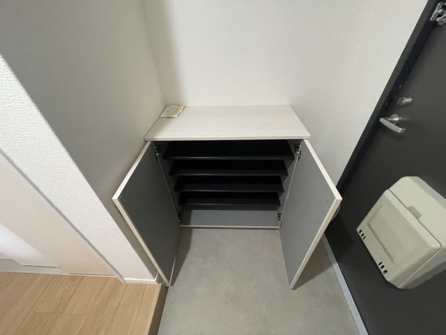 みつきビルの玄関