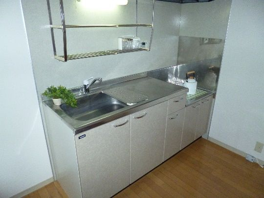 フローラル長者原のキッチン