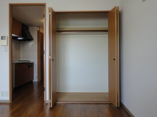 【収納】 | エスポワール壱番館 | クローゼット内観