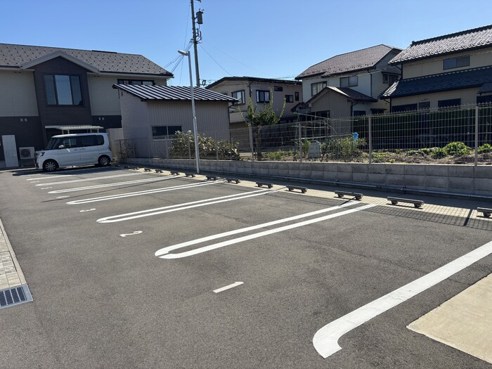 クレシア山総Ⅱの駐車場