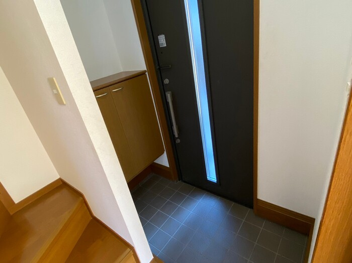 福井狐橋０戸建D-rooomの玄関