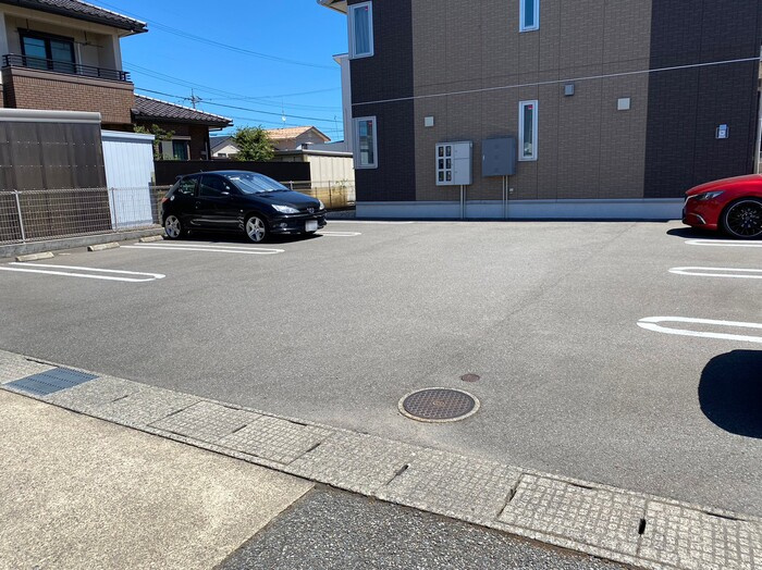 プレミアＡⅡの駐車場
