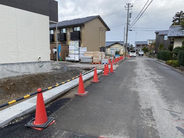 グランドゥール越前の駐車場