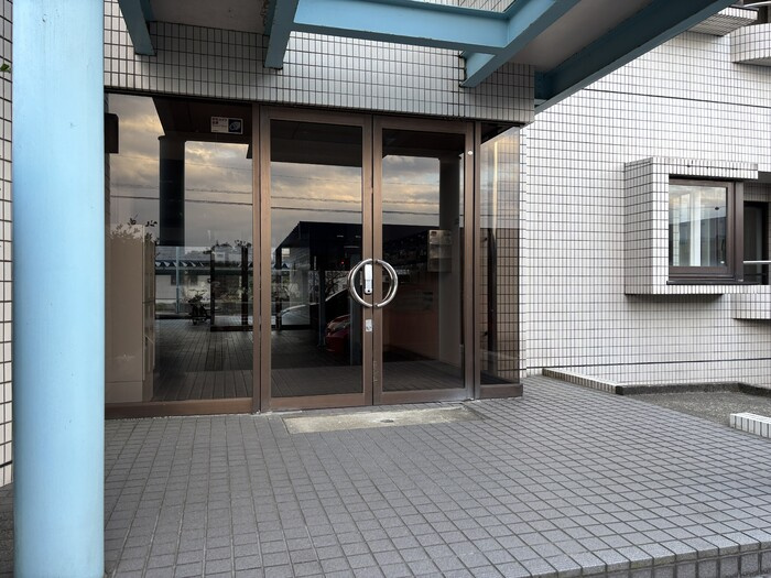 ファミール五反田のエントランス