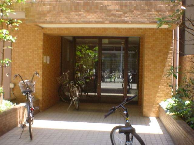 ライオンズマンション御徒町第三のエントランス