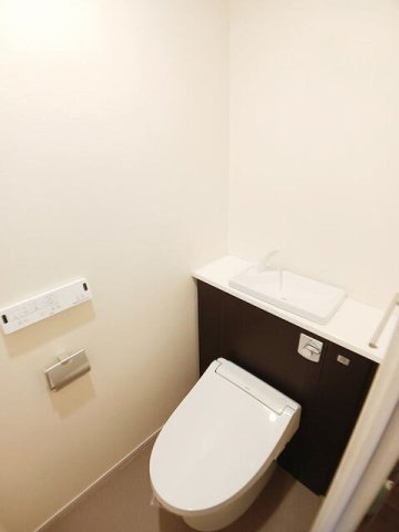 アネックス小峯のトイレ|コンパクトで使いやすいトイレです
