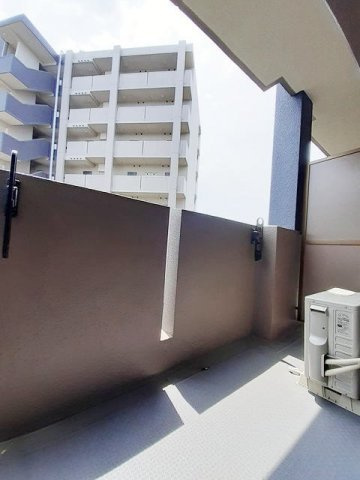 熊本市東区小峯２丁目の賃貸マンションのバルコニー|落ち着いた時間を過ごせるバルコニーです