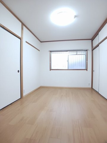 オークヒル本田の内装|明るい色調の室内です