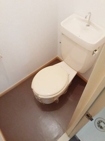 ワールドハイツ満永のトイレ|清潔感のあるトイレです