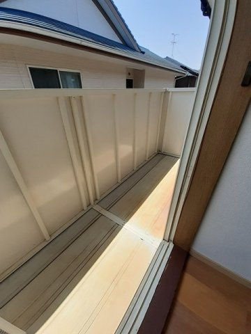 熊本市東区御領３丁目のアパートのバルコニー|外からの目が気にならないバルコニーで洗濯物が干せます