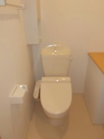 熊本市北区高平２丁目のアパートのトイレ|コンパクトで使いやすいトイレです