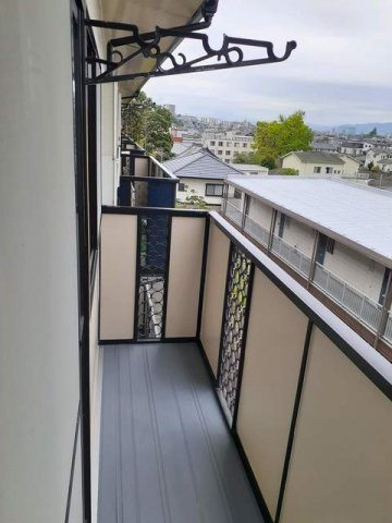 熊本市北区龍田６丁目のアパートのバルコニー|開放的で明るい空間を演出してくれるバルコニーです