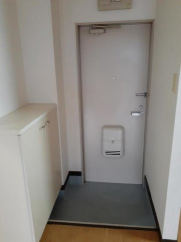 アメニティライフ鶴の玄関|ゆったりとした玄関です