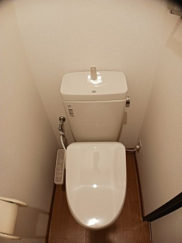 熊本市北区龍田１丁目のアパートのトイレ|ゆったりとした空間のトイレです