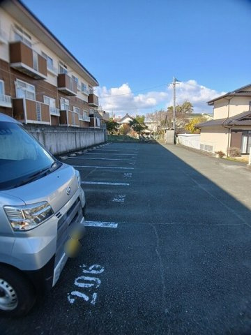 熊本市北区龍田６丁目のアパートの駐車場|駐車場完備です