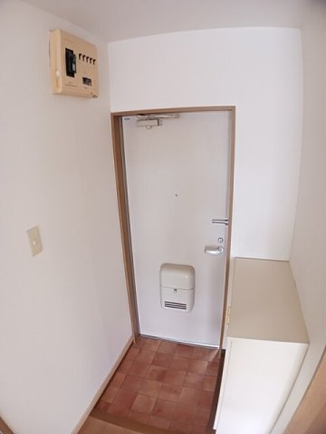 熊本市北区鶴羽田４丁目のアパートの玄関|毎日通る玄関はこちらです
